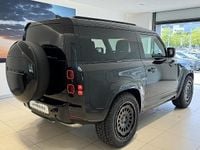 Gebraucht Land Rover Defender SE Dynamic 252 PS (185 kW) 2024 Santorini black SUV