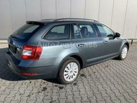 gebraucht Skoda Octavia Combi Active Klima Regensensor 4Season