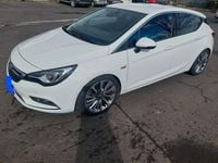 Gebraucht Opel Astra Business 160 PS (117 kW) 2016 Weiß Limousine