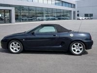 Second-hand MG F 120 CP (88 kW) 2000 Albastru Cabrio