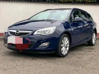 Gebraucht Opel Astra 140 PS (102 kW) 2012 Blau Kombi