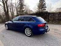 Gebraucht Audi A4 Sport 177 PS (130 kW) 2014 Blau Kombi