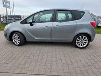 Gebraucht Opel Meriva Design Edition 101 PS (74 kW) 2011 Silber Van / Kleinbus