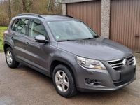 Gebraucht VW Tiguan 140 PS (102 kW) 2010 Grau SUV