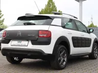 Gebraucht Citroën C4 SELECTION 82 PS (60 kW) 2017 Weiß Limousine