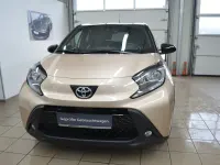 Neu Toyota Aygo X 72 PS (52 kW) 2025 Beige SUV