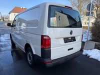 Gebraucht VW Transporter 140 PS (102 kW) 2016 Weiß Van