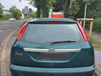 Gebraucht Ford Focus 100 PS (73 kW) 2002 Grün Limousine