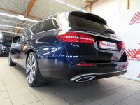 Gebraucht Mercedes E400 Avantgarde 340 PS (250 kW) 2019 Blau Limousine