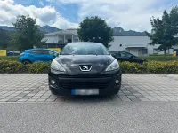 Gebraucht Peugeot 207 73 PS (53 kW) 2010 Schwarz Kleinwagen