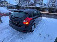 Gebraucht Ford Focus 101 PS (74 kW) 2014 Schwarz Limousine