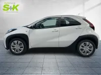 Gebraucht Toyota Aygo X Play 72 PS (52 kW) 2022 Weiß SUV