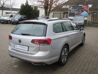 Używany VW Passat GTE 156 KM (114 kW) 2021 Srebrny Kombi