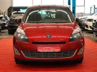 Gebraucht Renault Grand Scénic II 131 PS (96 kW) 2009 Rot Van / Kleinbus