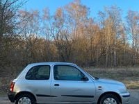 Gebraucht Nissan Micra 54 PS (39 kW) 1999 Silber Kleinwagen