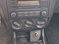 Używany VW Fox 75 KM (55 kW) 2005 Srebrny Hatchback