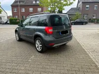 Gebraucht Skoda Yeti Joy 150 PS (110 kW) 2016 Grau SUV