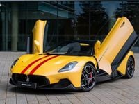 Gebraucht Maserati MC20 630 PS (463 kW) 2023 Gelb Cabrio