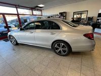 Gebraucht Mercedes E200 197 PS (144 kW) 2020 Iridiumsilber  metalliclack Limousine