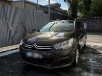 Gebraucht Citroën C4 Attraction 95 PS (69 kW) 2013 Braun Limousine