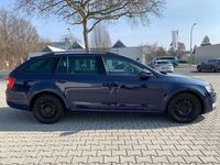 Gebraucht Skoda Octavia 150 PS (110 kW) 2015 Blau Kleinwagen