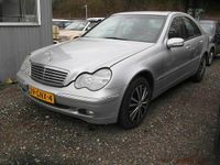 Gebraucht Mercedes C270 Elegance 170 PS (125 kW) 2002 Silber Limousine