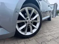 Gebraucht Skoda Superb Style 190 PS (139 kW) 2016 Silber Limousine