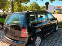 Gebraucht VW Touran 105 PS (77 kW) 2010 Schwarz Van / Kleinbus