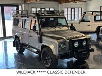 Gebraucht Land Rover Defender SE 122 PS (89 kW) 2012 Silver metallic SUV