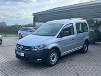 Usata VW Caddy 122 CV (89 kW) 2017 Argento Monovolume