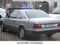 Gebraucht Mercedes 230 132 PS (97 kW) 1989 Silber Coupé