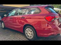 Gebraucht Fiat Tipo 95 PS (69 kW) 2017 Rot Kombi