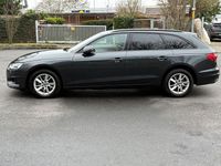 Gebraucht Audi A4 Basis 163 PS (119 kW) 2021 Grau Kombi