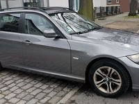 gebraucht BMW 320 i AUTOMATIK TÜV NEU Xenon-NAVI-Panorama-Shz-PDC-Klima TOP