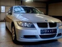 Gebraucht BMW 320 150 PS (110 kW) 2007 Silber Kombi
