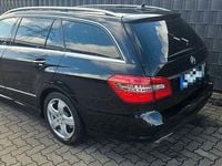 Gebraucht Mercedes E350 Avantgarde 265 PS (194 kW) 2011 Schwarz Kombi
