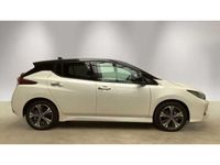 Gebraucht Nissan Leaf Tekna 110 kW (150 PS) 2021 Brilliant white / black (metallic) Kleinwagen