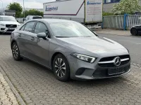 Gebraucht Mercedes A180 136 PS (100 kW) 2023 Grau Limousine