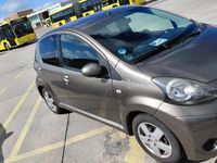 Gebraucht Toyota Aygo 68 PS (50 kW) 2012 Braun Kleinwagen