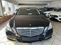 Gebraucht Mercedes E220 170 PS (125 kW) 2012 Schwarz Limousine