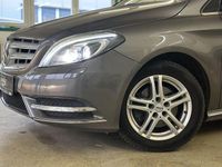 Gebraucht Mercedes B200 156 PS (114 kW) 2013 Grau Van / Kleinbus