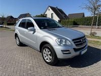 Gebraucht Mercedes ML350 231 PS (169 kW) 2010 Silber SUV