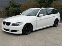 Gebraucht BMW 320 177 PS (130 kW) 2009 Weiß Kombi