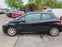 Gebraucht Peugeot 208 Active 82 PS (60 kW) 2016 Schwarz Kleinwagen