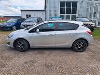 Usata Opel Astra Active 140 CV (102 kW) 2013 Argento Berlina
