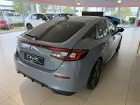 Neu Honda Civic Hybrid 184 PS (135 kW) 2026 Grau Limousine