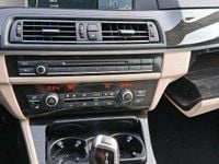 Gebraucht BMW 530 245 PS (180 kW) 2010 Grau Kombi