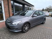 Gebraucht Hyundai i30 Classic 109 PS (80 kW) 2012 Grau Limousine