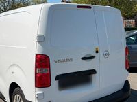 Gebraucht Opel Vivaro 143 PS (105 kW) 2020 Weiß Van / Kleinbus