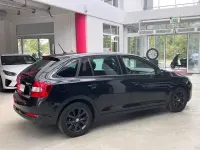 Gebraucht Skoda Rapid Joy 116 PS (85 kW) 2016 Schwarz Kleinwagen